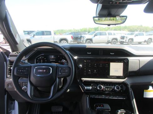 New 2026 GMC Sierra 1500 AT4 AWD/4WD image 17