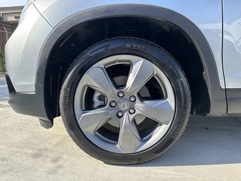 Certified 2019 Honda Passport Touring image 4