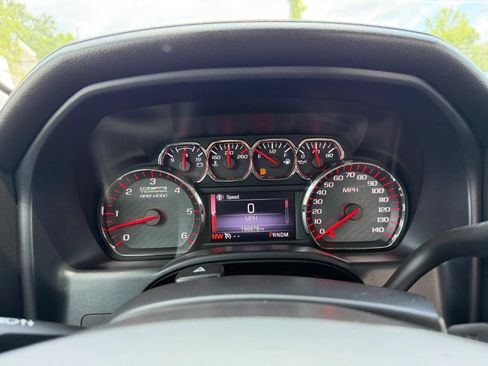 Used 2016 GMC Sierra 1500 SLT w/ All-Terrain Package AWD/4WD image 12