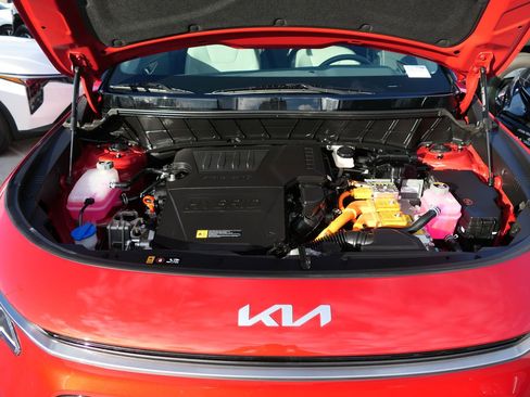 Used 2025 Kia Niro EX Touring image 27