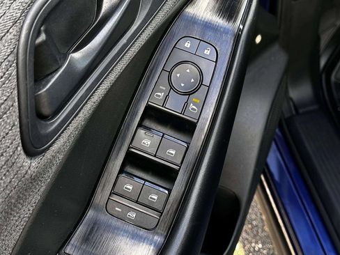 Used 2023 Nissan Rogue S image 13