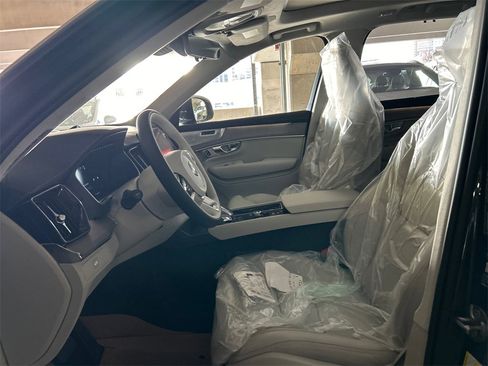 New 2026 Volvo XC90 B6 Ultra w/ Lounge Package image 10