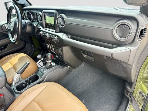 Used 2022 Jeep Wrangler Unlimited Sahara AWD/4WD image 34