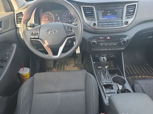 Used 2017 Hyundai Tucson SE image 17