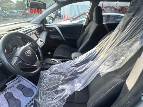 Used 2015 Toyota RAV4 XLE image 5