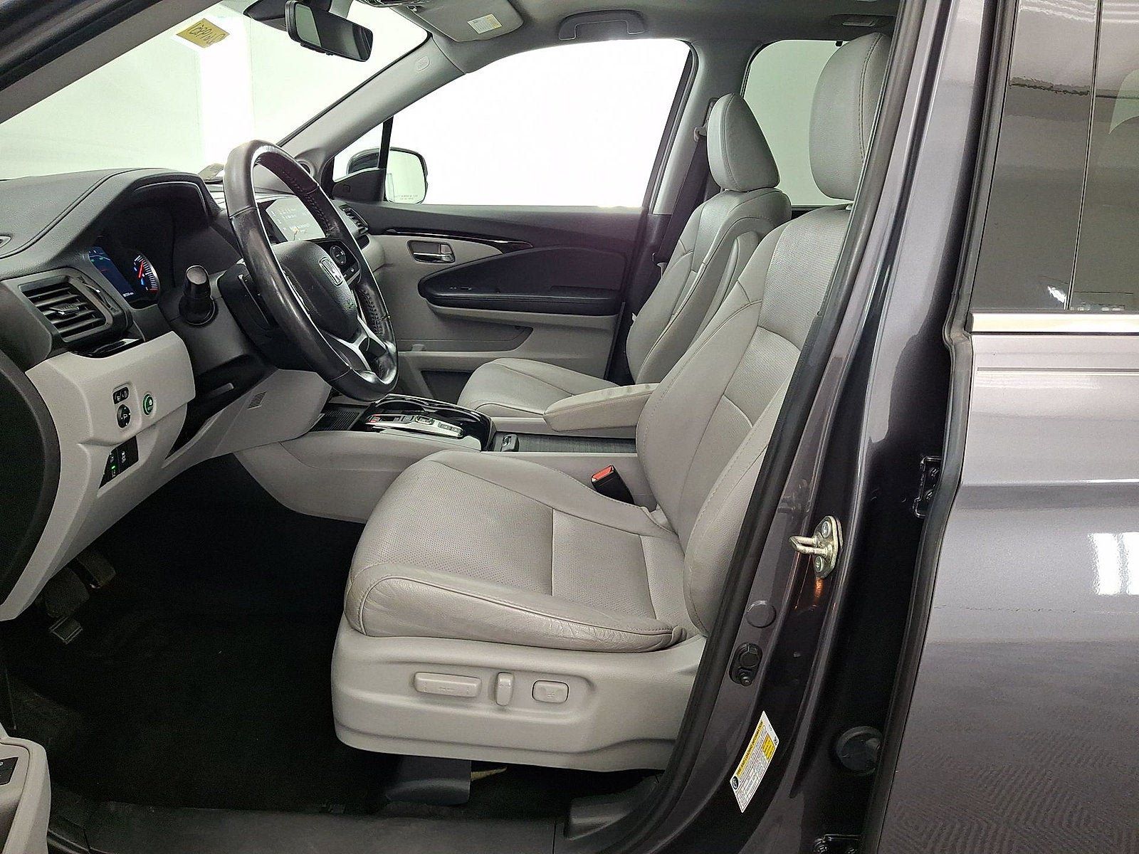 Used 2020 Honda Pilot Elite image 3