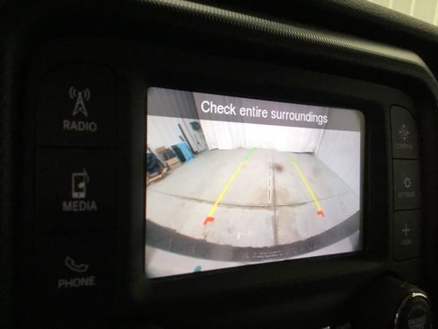 Used 2020 Jeep Wrangler Unlimited Sport S image 10