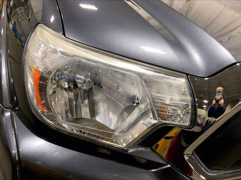 Used 2013 Toyota Tacoma 4x4 Access Cab w/ SR5 Pkg image 28