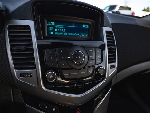 Used 2014 Chevrolet Cruze LT w/ RS Package image 15