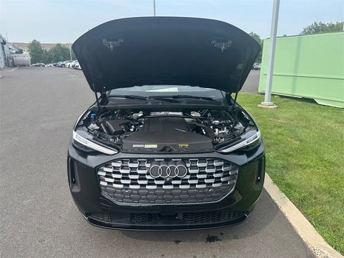 New 2025 Audi Q5 Premium Plus image 16