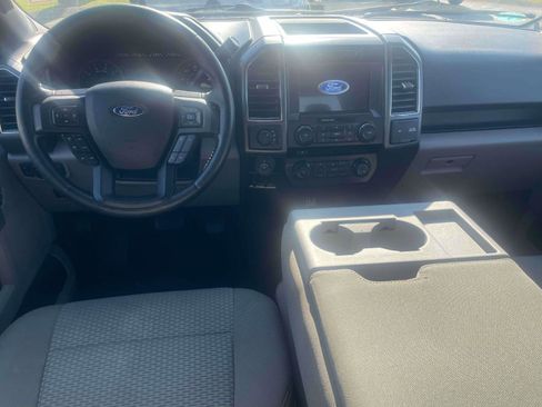 Used 2017 Ford F150 XLT w/ Equipment Group 302A Luxury image 6