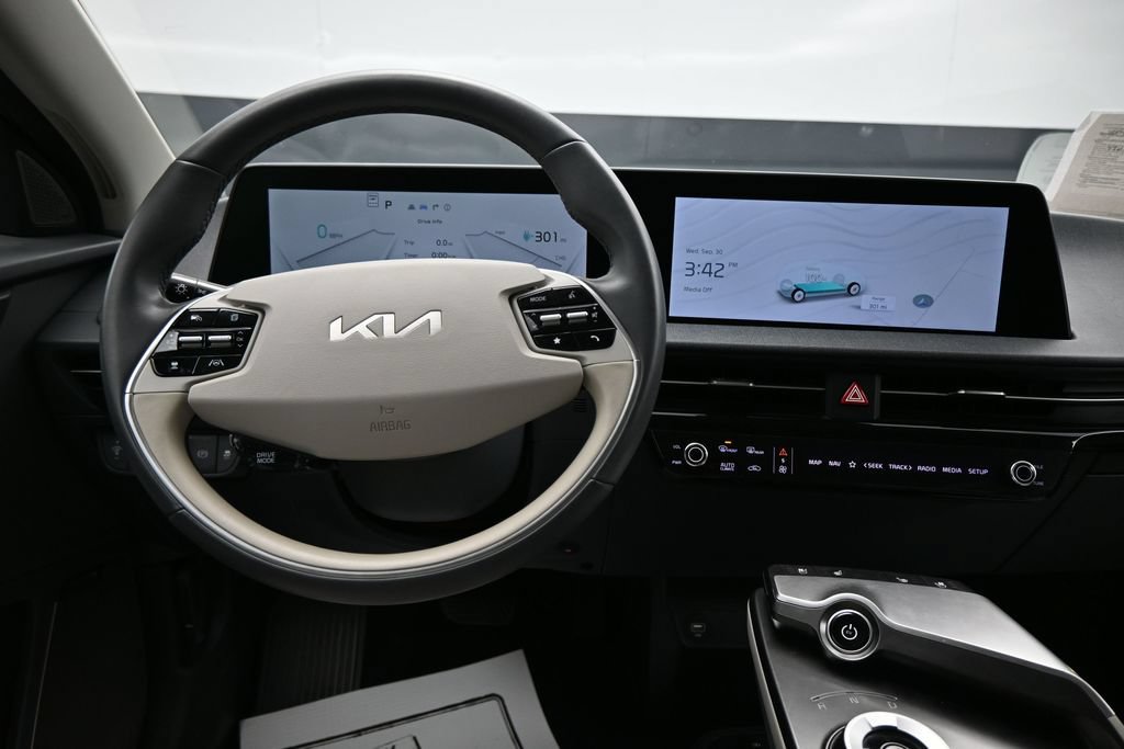 Used 2024 Kia EV6 Wind w/ Wind Technology Package RWD image 13