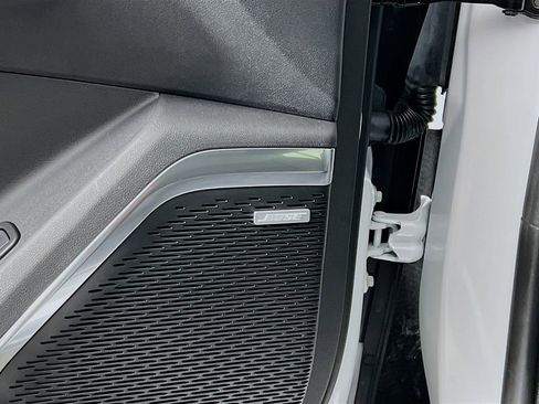 Used 2024 Chevrolet Traverse Z71 w/ Enhanced Driving Package image 18