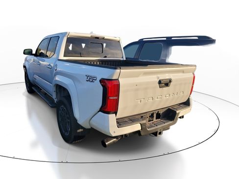 Used 2024 Toyota Tacoma TRD Sport w/ TRD Sport Upgrade Package RWD image 6