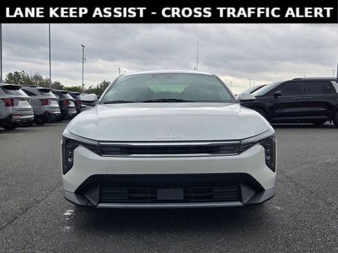 Certified 2025 Kia K4 EX image 2