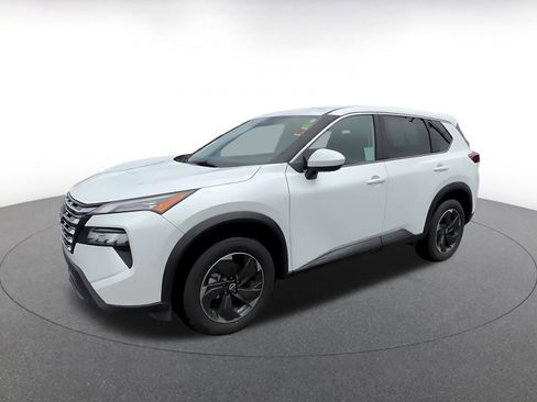 Used 2025 Nissan Rogue SV FWD image 8
