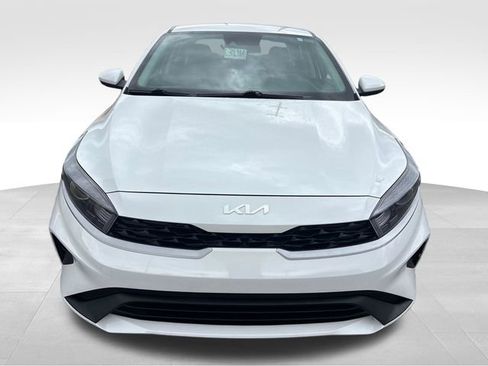 Used 2023 Kia Forte LXS FWD image 11
