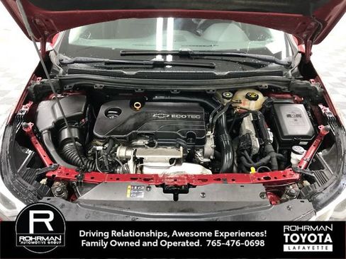 Used 2017 Chevrolet Cruze LT w/ Sun And Sound Package FWD image 24