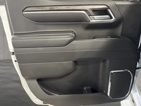 Used 2024 Chevrolet Silverado 1500 LTZ image 11