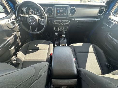 Used 2021 Jeep Wrangler Unlimited Sport image 19