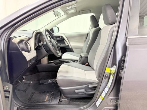 Used 2013 Toyota RAV4 LE image 12