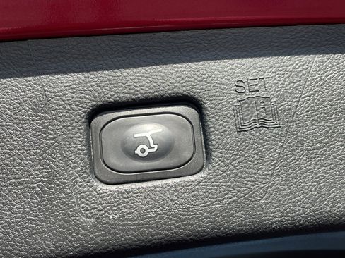 Used 2022 Ford Edge SEL w/ Convenience Package image 8