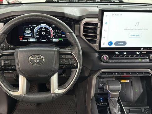 Used 2024 Toyota Tundra Limited image 9