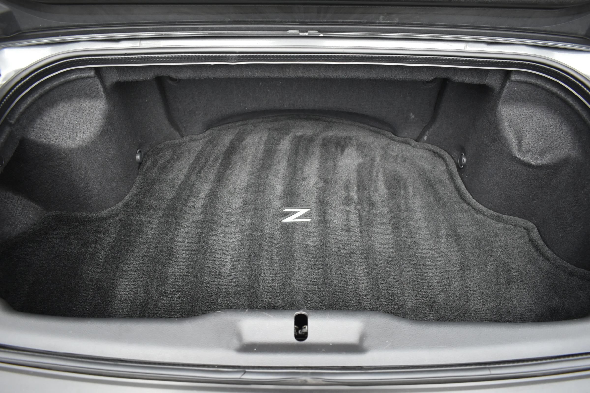 Used 2004 Nissan 350Z Touring RWD image 10