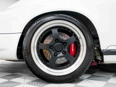 Used 1987 Porsche 911 Carrera RWD image 32