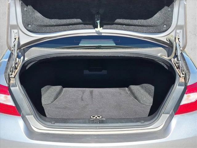Used 2013 INFINITI M37 w/ Premium Pkg RWD image 6