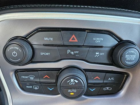 Used 2020 Dodge Challenger R/T image 36