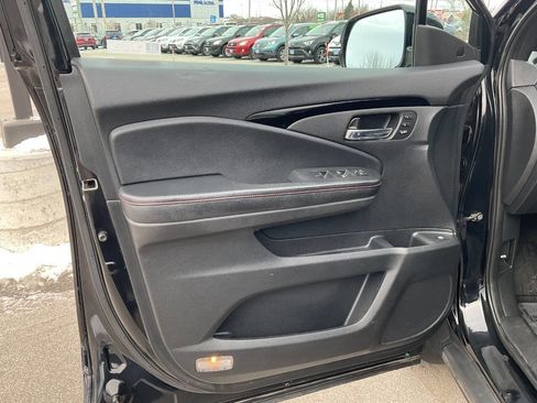 Used 2018 Honda Ridgeline Black Edition image 25
