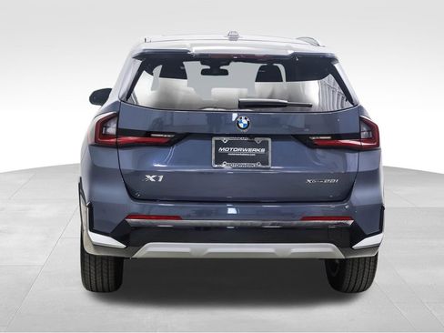 New 2026 BMW X1 xDrive28i w/ Convenience Package image 4