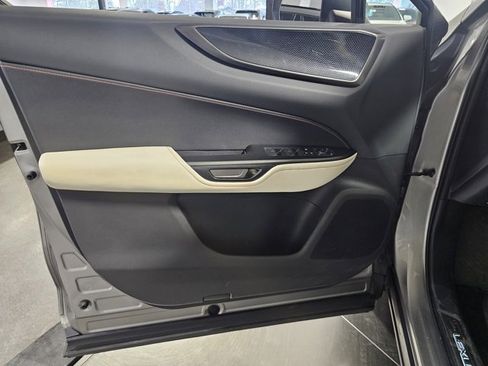 Used 2022 Lexus NX 350 AWD image 12