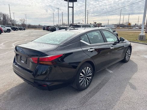 Used 2025 Nissan Altima 2.5 SV image 5