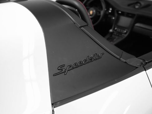 Used 2019 Porsche 911 Speedster image 15