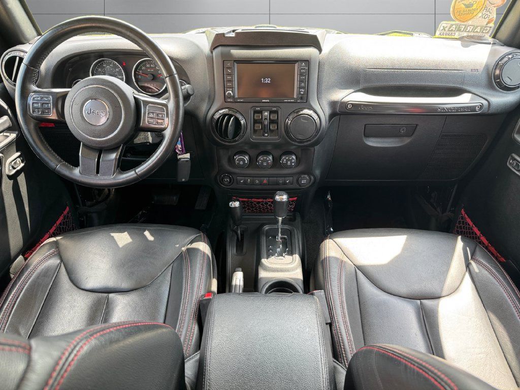Used 2018 Jeep Wrangler Unlimited Rubicon AWD/4WD image 12