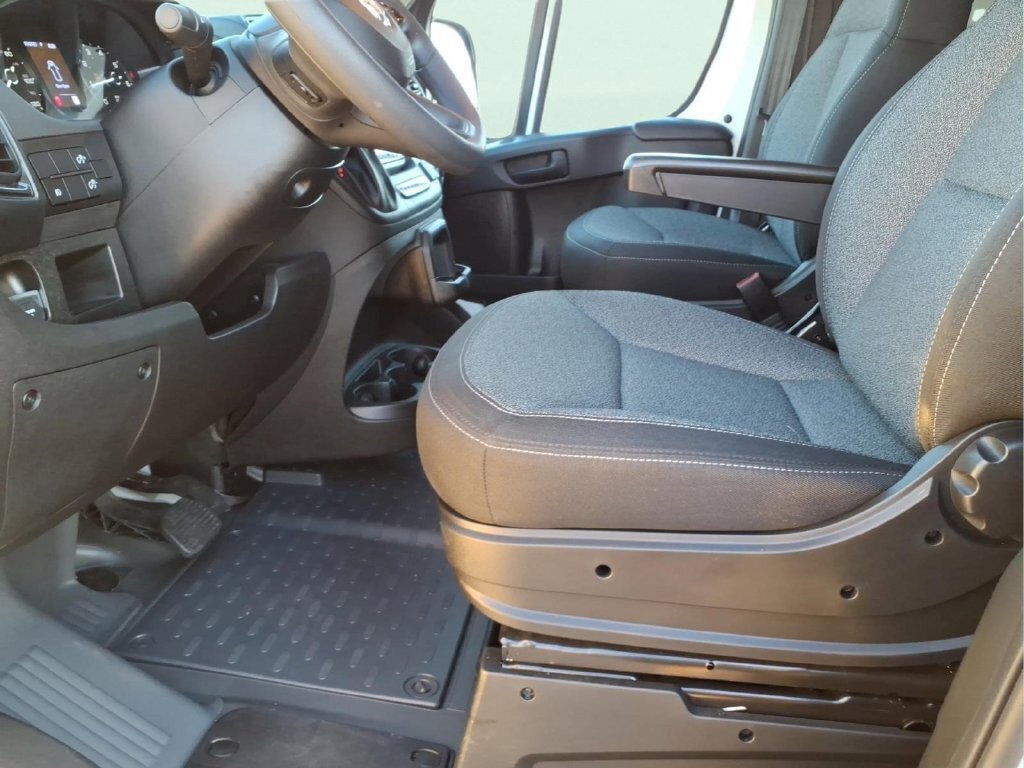 Used 2025 RAM ProMaster 1500 w/ Convenience Group FWD image 14