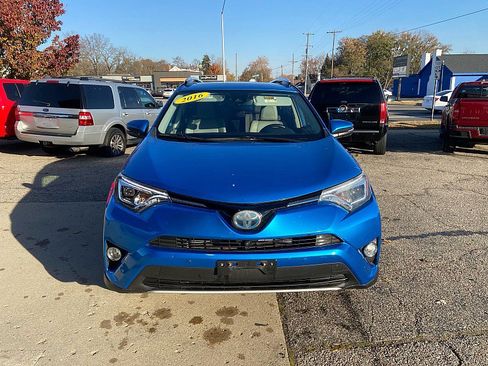 Used 2016 Toyota RAV4 Limited image 5