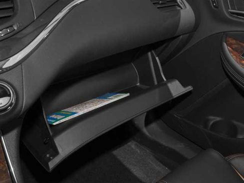 Used 2016 Chevrolet Impala LTZ image 12