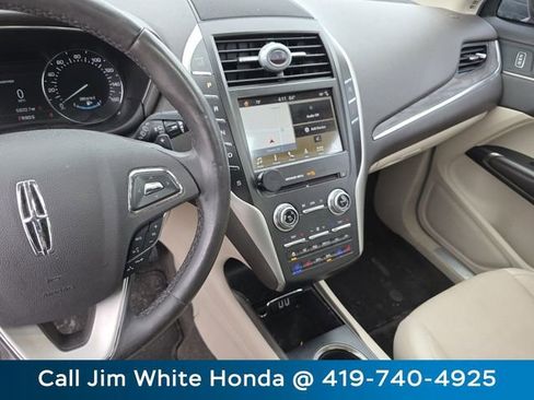 Used 2019 Lincoln MKC Reserve w/ MKC Climate Package AWD/4WD image 29