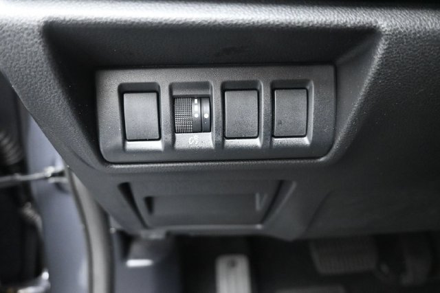 Used 2024 Subaru Outback Premium AWD/4WD image 17