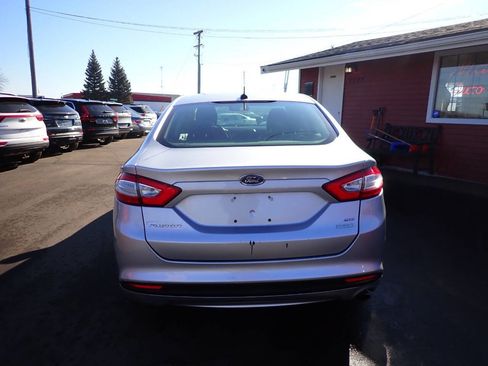 Used 2013 Ford Fusion SE image 5