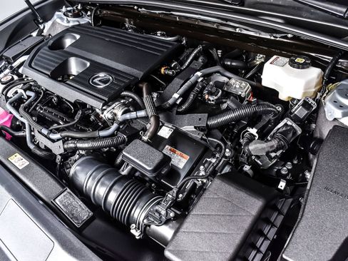 Used 2025 Lexus ES 300h w/ Premium Package FWD image 13