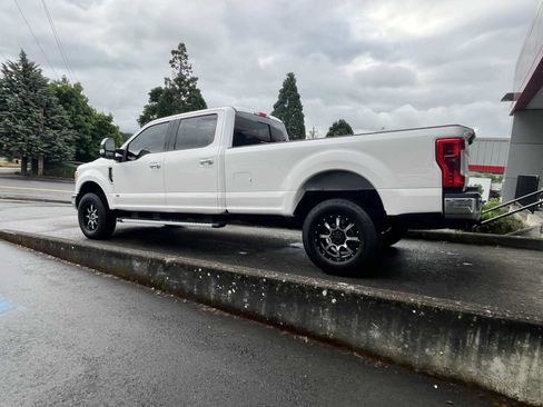 Used 2017 Ford F350 Lariat w/ Chrome Package AWD/4WD image 6