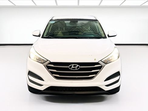 Used 2016 Hyundai Tucson SE FWD image 2