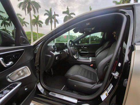 Used 2024 Mercedes-Benz C 300 Sedan image 6