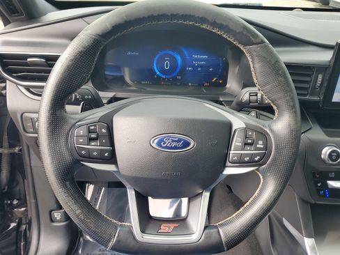 Used 2020 Ford Explorer ST image 23