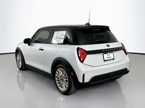 Used 2025 MINI Cooper S FWD image 7