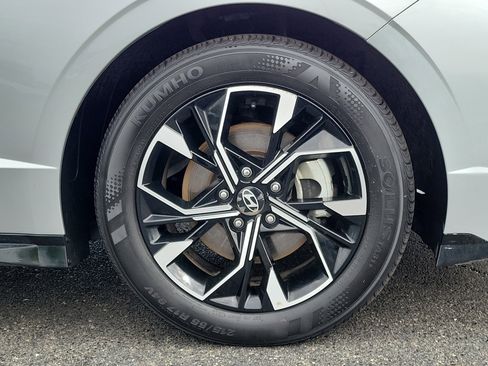 Used 2025 Hyundai Sonata SEL FWD image 5